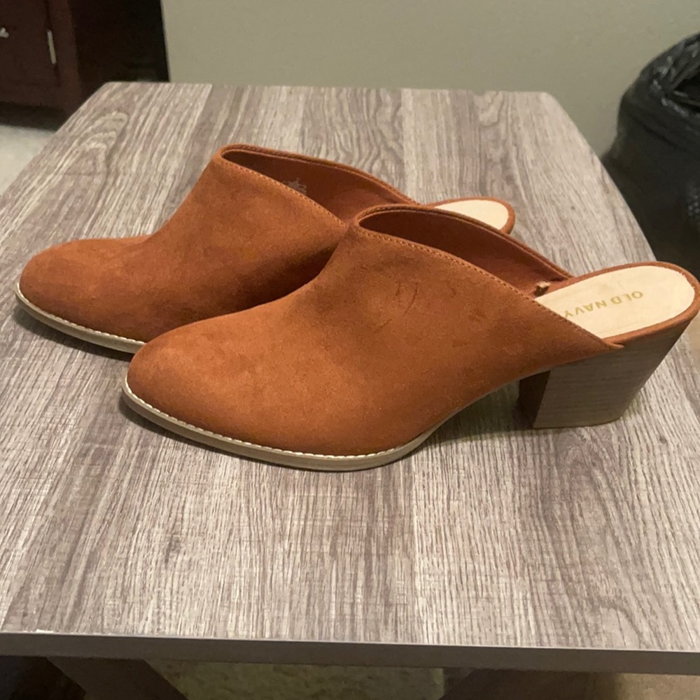 NWOT Old Navy Mule